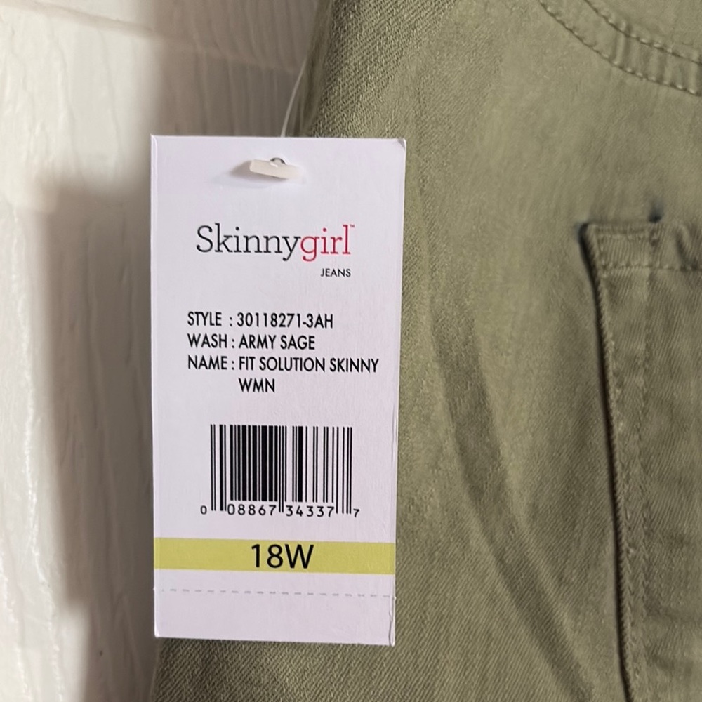 NWT skinny girl Green Ankle Cropped Jeans - Picture 6 of 6
